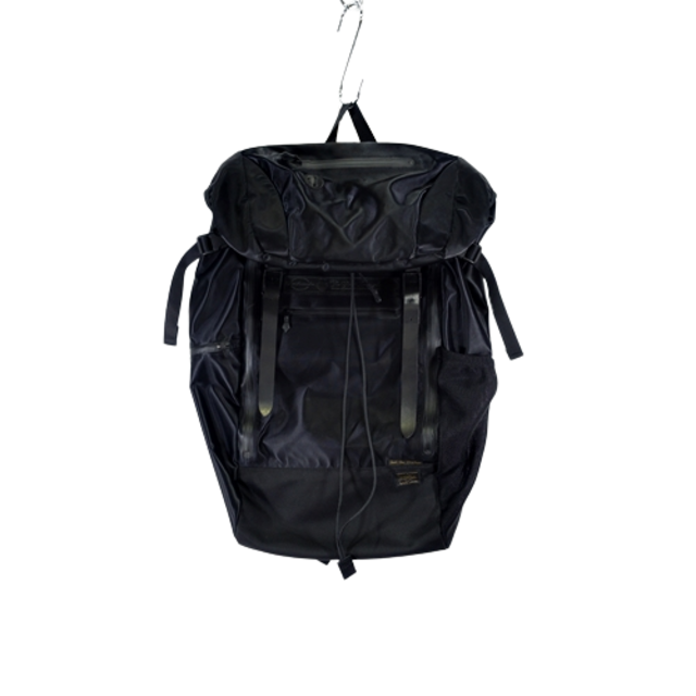 Foot the coather PORTER BACKPACK | www.innoveering.net