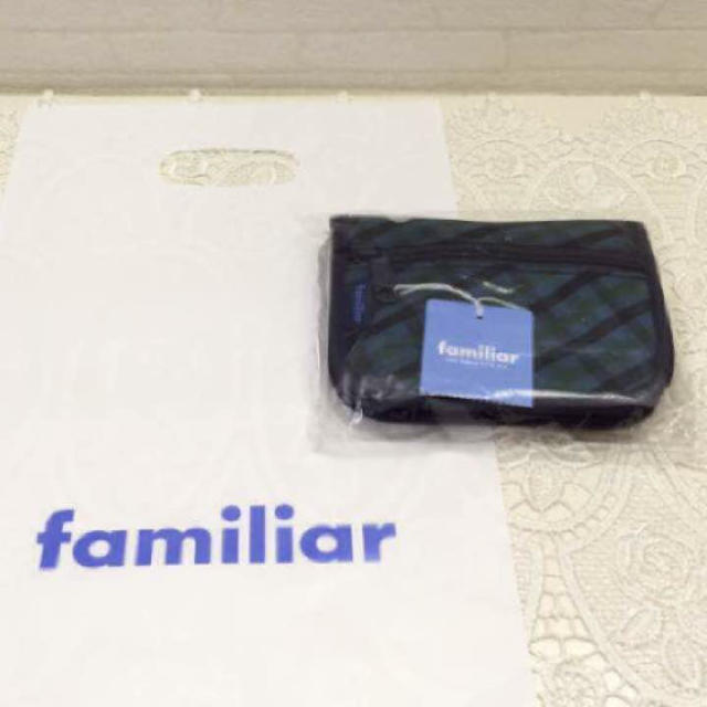 familiar(ファミリア)の定価4,320円 ♡新品 タグ付き♡ familiar 財布 ファミリア  レディースのファッション小物(財布)の商品写真