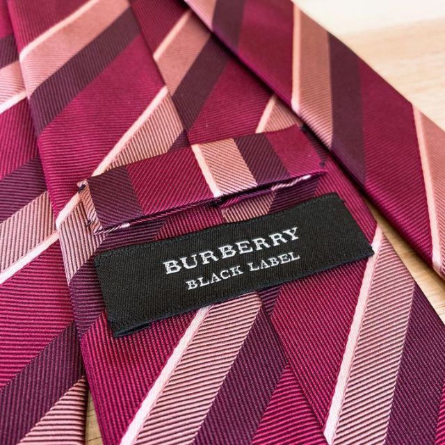 SALE/68%OFF】 バーバリーブラックレーベル ネクタイ ストライプ柄