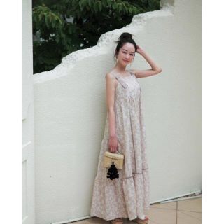 チェスティ(Chesty)の【極美品】akiki summer maxi dress beige×beige(ロングワンピース/マキシワンピース)