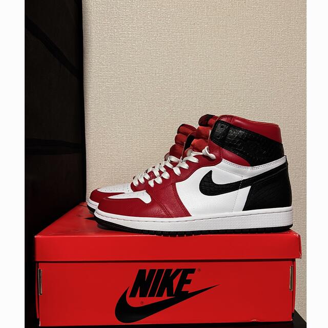 NIKE(ナイキ)のNIKE Air Jordan 1 High OG "Satin Red" メンズの靴/シューズ(スニーカー)の商品写真