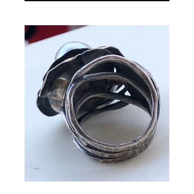 ヴィンテージ  9mmupアコヤ真珠リング　シルバー製　薔薇リング　大振り レディースのアクセサリー(リング(指輪))の商品写真