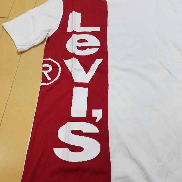 Levi's(リーバイス)のTシャツ　Levi's　白　150㎝ キッズ/ベビー/マタニティのキッズ服男の子用(90cm~)(Tシャツ/カットソー)の商品写真