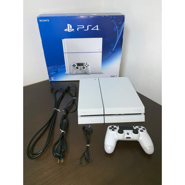 SONY(ソニー)のSONY PlayStation4 本体 CUH-1200AB02 ホワイト エンタメ/ホビーのゲームソフト/ゲーム機本体(家庭用ゲーム機本体)の商品写真