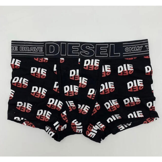 DIESEL(ディーゼル)のディーゼル■ボクサーパンツ3枚セット■コットンストレッチ素材 総柄ブラック メンズのアンダーウェア(ボクサーパンツ)の商品写真