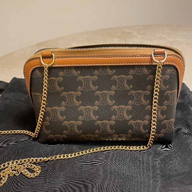 celine - ひーるねっこ様専用」セリーヌチェーンクラッチ トリオンフ