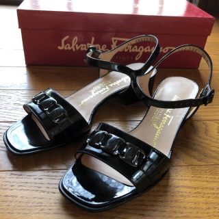 サルヴァトーレフェラガモ(Salvatore Ferragamo)の緊急値下げ‼︎サンダル　フェラガモ　22.5〜23.0(サンダル)