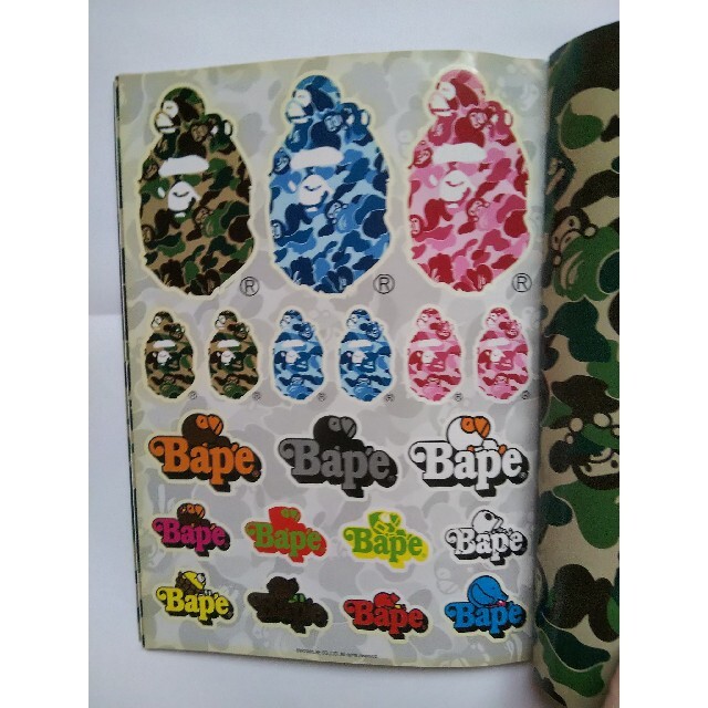 A BATHING APE(アベイシングエイプ)のA BATHING APE☆smart&mini特別雑誌 エンタメ/ホビーの雑誌(ファッション)の商品写真