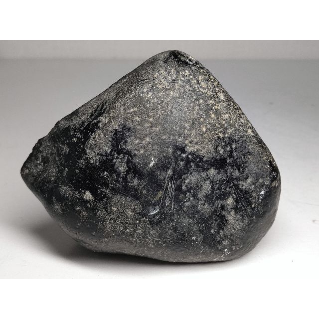 深緑 696g 翡翠 ヒスイ 翡翠原石 原石 鉱物 鑑賞石 自然石 深緑 696g 翡翠 ヒスイ 翡翠原石 原石 鉱物 鑑賞石 自然石