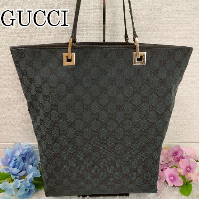 Gucci - 美品✨グッチ トートバッグ GGキャンバス ゴールド金具 肩掛け