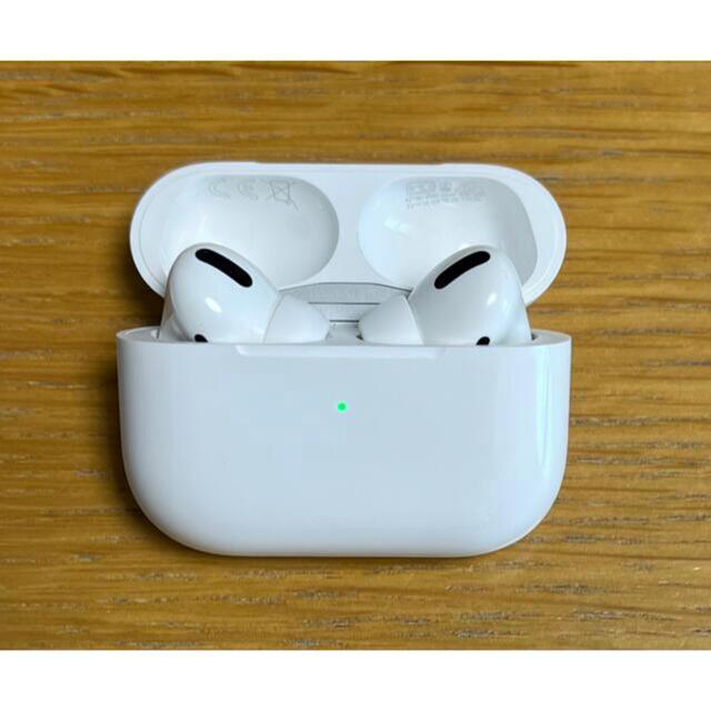 Apple(アップル)のApple AirPods Pro アップル エアポッズ プロ スマホ/家電/カメラのオーディオ機器(ヘッドフォン/イヤフォン)の商品写真