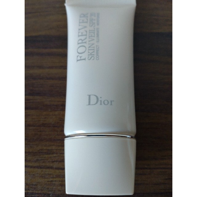 Dior(ディオール)のディオールスキンフォーエバー化粧下地 コスメ/美容のベースメイク/化粧品(化粧下地)の商品写真