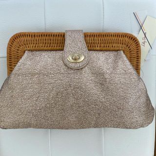 リリーブラウン(Lily Brown)の【専用】【新品未使用タグ付き】Lily brown ラメ　クラッチ(クラッチバッグ)