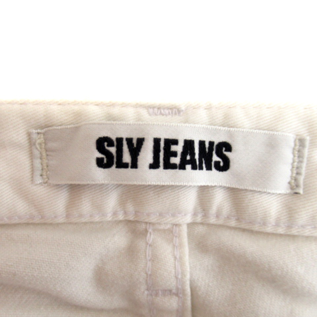 SLY(スライ)のスライ JEANS デニムパンツ ジーンズ スキニーパンツ アンクル丈 0 白 レディースのパンツ(デニム/ジーンズ)の商品写真