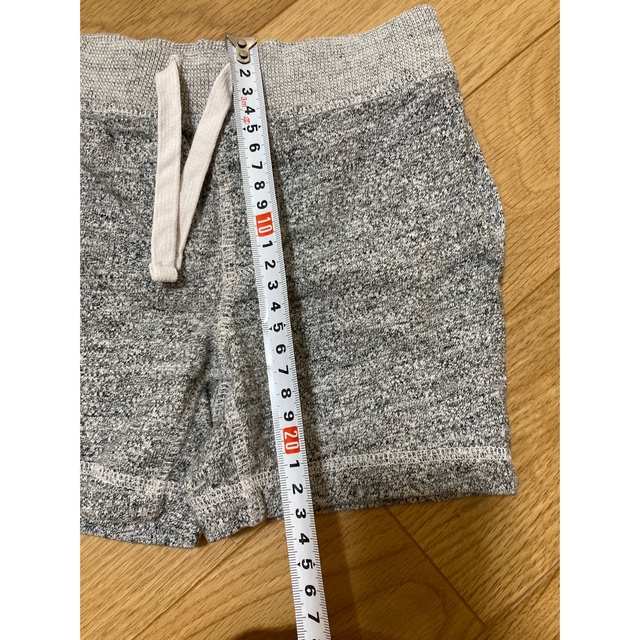 GAP(ギャップ)のスウェット　90 半ズボン　babyGap キッズ/ベビー/マタニティのキッズ服男の子用(90cm~)(パンツ/スパッツ)の商品写真