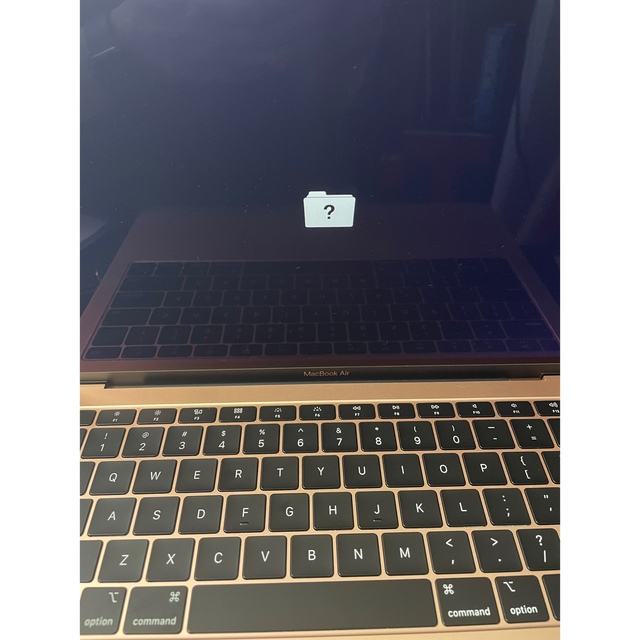 MAC(マック)の2019年MacBook Air 13.3 人気のUSキーボードモデル ゴールド スマホ/家電/カメラのPC/タブレット(ノートPC)の商品写真