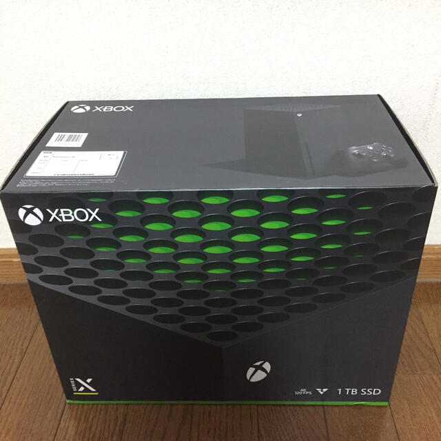 Xbox(エックスボックス)のMicrosoft Xbox Series X 未開封  エンタメ/ホビーのゲームソフト/ゲーム機本体(家庭用ゲーム機本体)の商品写真