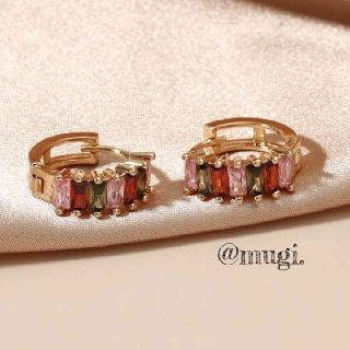 アメリヴィンテージ(Ameri VINTAGE)の❍カラーデコレーションフープピアス　ジルコニア　１８Kコーティング❍(ピアス)