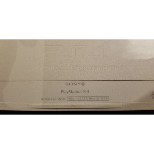 PS4 本体 コントローラー セット エンタメ/ホビーのゲームソフト/ゲーム機本体(家庭用ゲーム機本体)の商品写真