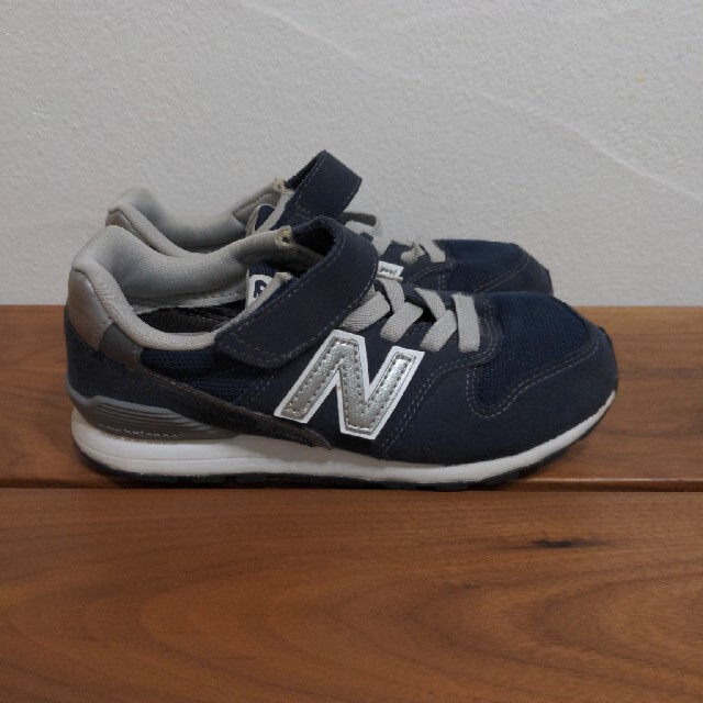 New Balance(ニューバランス)の☆公式限定☆　ニューバランス キッズ 　ウイズW19.5cm　YＶ996CNV キッズ/ベビー/マタニティのキッズ靴/シューズ(15cm~)(スニーカー)の商品写真