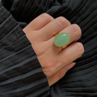 グリーンオニキス　天然石　リング　指輪　ハンドメイド　大ぶりリング　パーティ(リング(指輪))