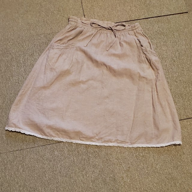 膝丈スカート　ベージュ レディースのスカート(ひざ丈スカート)の商品写真
