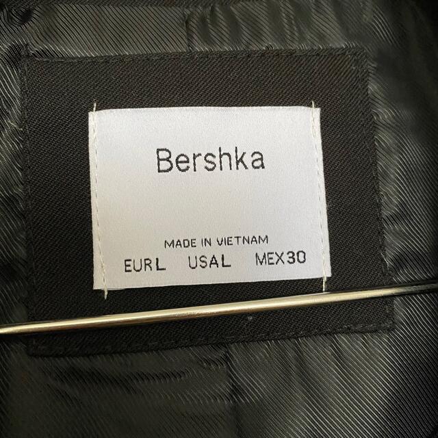 Bershka(ベルシュカ)のBershka ジャケット ／ 黒 ブラック レディースのジャケット/アウター(テーラードジャケット)の商品写真