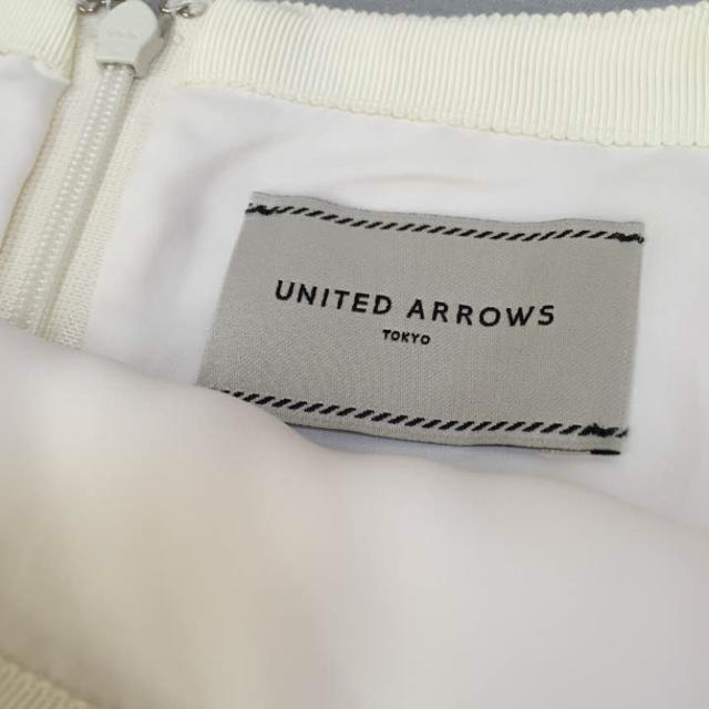 UNITED ARROWS(ユナイテッドアローズ)のアローズ 白スカート レディースのスカート(ひざ丈スカート)の商品写真