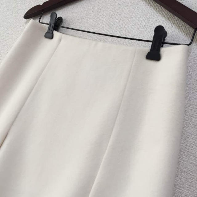 UNITED ARROWS(ユナイテッドアローズ)のアローズ 白スカート レディースのスカート(ひざ丈スカート)の商品写真