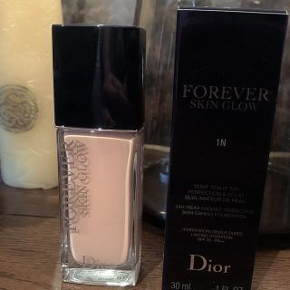 ディオール(Dior)のディオールスキンフォーエヴァーフルイドグロウ 1N(ファンデーション)