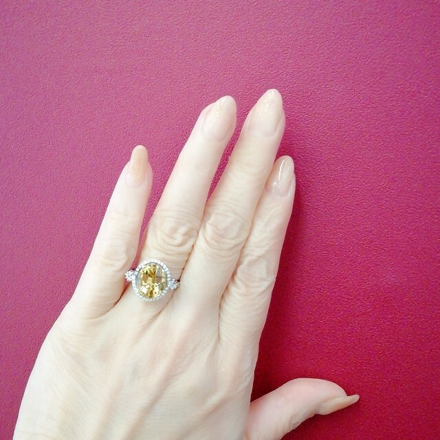 K18WG⚪イエローベリル4.334ct✨ダイヤ0.33ct✨キラキラ石リング✨ レディースのアクセサリー(リング(指輪))の商品写真