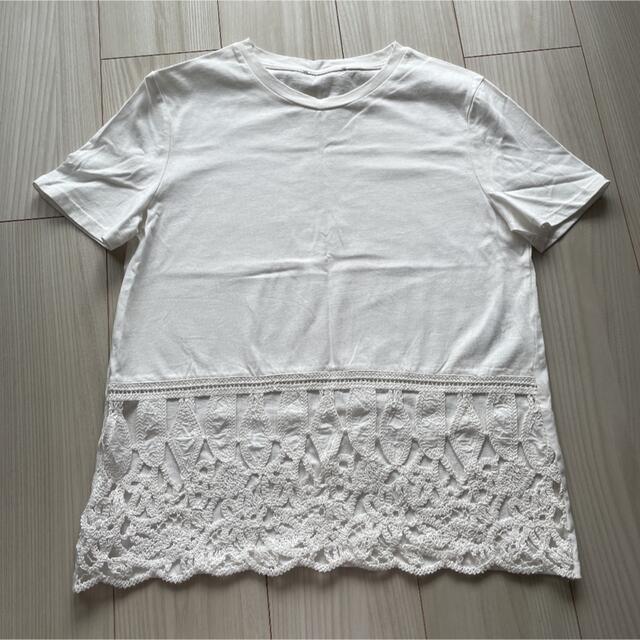 ZARA(ザラ)の美品　ZARA 刺繍Tシャツ　 レディースのトップス(Tシャツ(半袖/袖なし))の商品写真