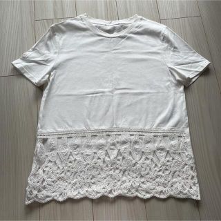 ザラ(ZARA)の美品　ZARA 刺繍Tシャツ　(Tシャツ(半袖/袖なし))