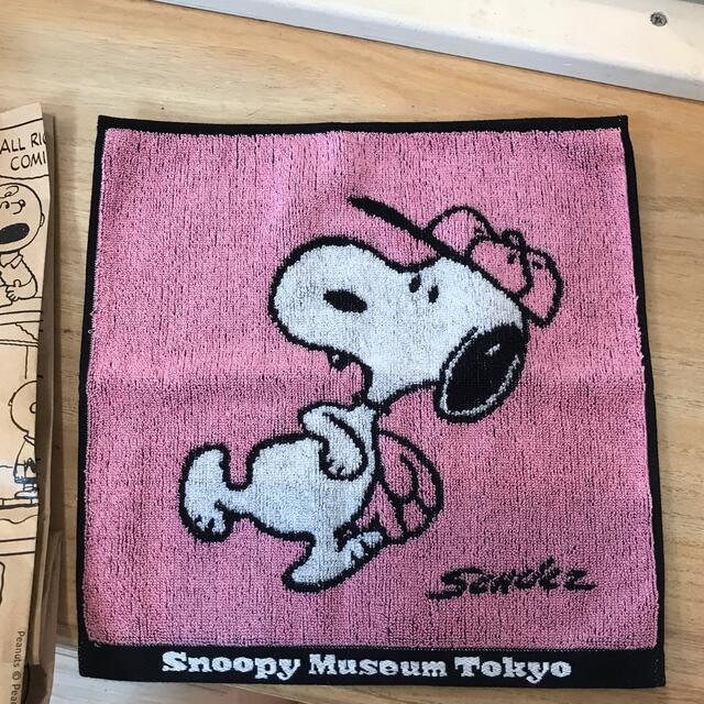 SNOOPY(スヌーピー)のスヌーピー　ハンカチ　新品未使用 レディースのファッション小物(ハンカチ)の商品写真