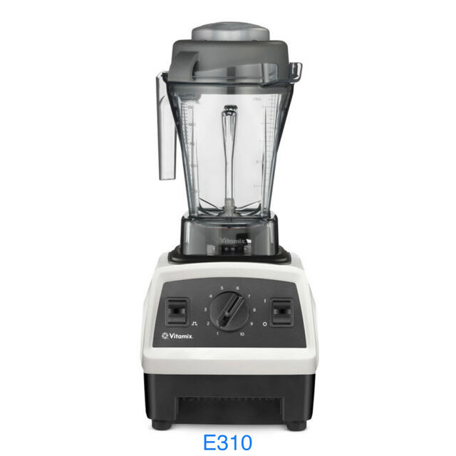 Vitamix(バイタミックス)のモモマム様Vitamix（バイタミックス） E310 おまけ付き スマホ/家電/カメラの調理家電(ジューサー/ミキサー)の商品写真