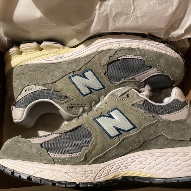 New Balance(ニューバランス)のNEW BALANCE M2002R DD  28.5cm メンズの靴/シューズ(スニーカー)の商品写真