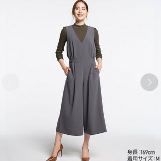 ユニクロ(UNIQLO)のUNIQLO Vネックサロペット(サロペット/オーバーオール)