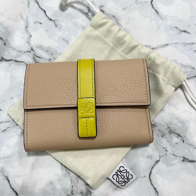 LOEWE ロエベ 最新カラー♪スモールバーティカルウォレット 財布 LOEWE ロエベ 最新カラー♪スモールバーティカルウォレット 財布
