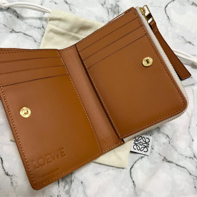 LOEWE(ロエベ)のLOEWE ロエベ <新品>パズルスリムジップウォレット レディースのファッション小物(財布)の商品写真