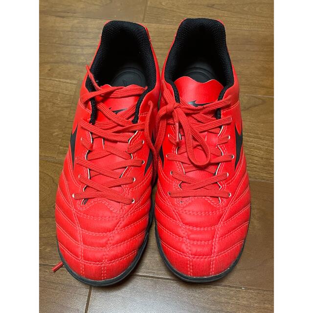 MIZUNO(ミズノ)のミズノ　モナルシーダネオ　サッカートレーニングシューズ　ジュニア　22.5cm スポーツ/アウトドアのサッカー/フットサル(シューズ)の商品写真