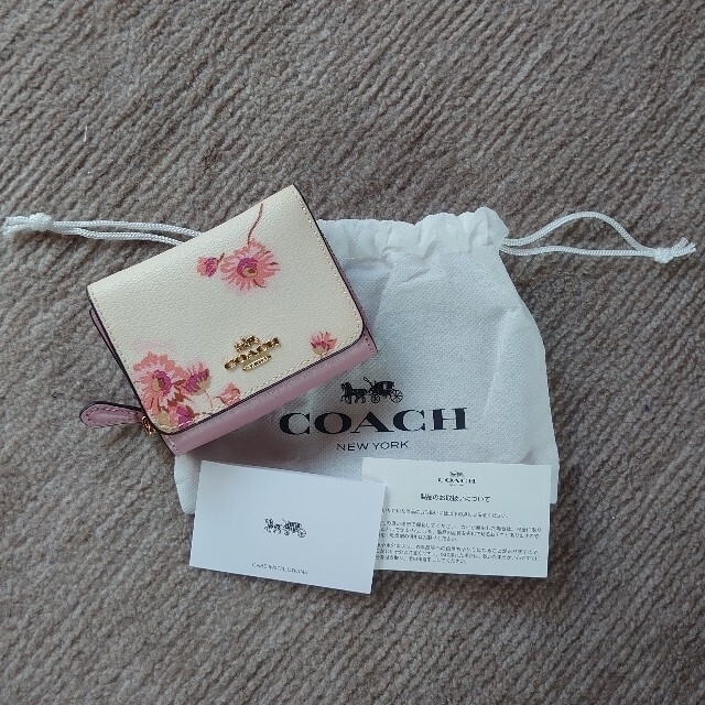 COACH(コーチ)の♡♡COACHの花柄財布♡♡ レディースのファッション小物(財布)の商品写真