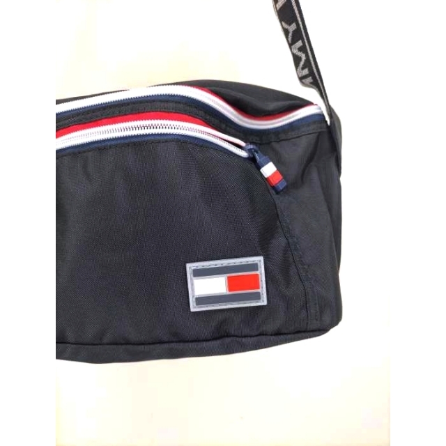 TOMMY HILFIGER(トミーヒルフィガー)のTOMMY HILFIGER(トミーヒルフィガー) ロゴテープ ボディバッグ メンズのバッグ(ボディーバッグ)の商品写真