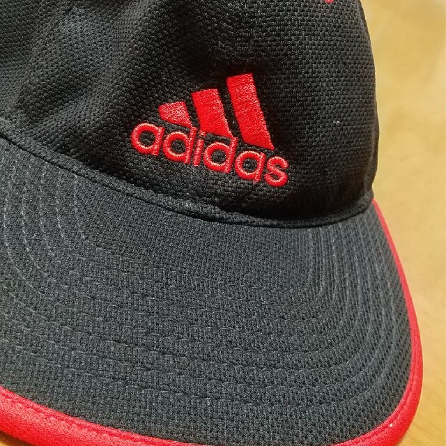 adidas(アディダス)のあー様専用。adidas キッズ帽子 キッズ/ベビー/マタニティのこども用ファッション小物(帽子)の商品写真