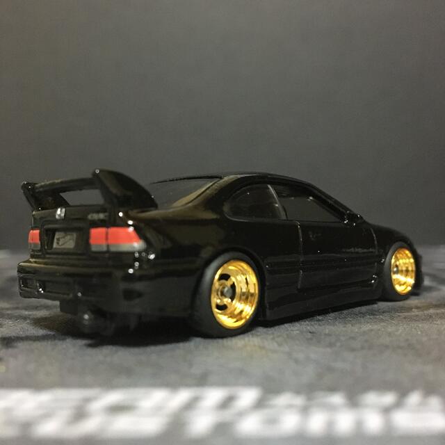 1/64ミニカー用タイヤホイール1台分カスタムパーツ ホットウィール トミカなど エンタメ/ホビーのおもちゃ/ぬいぐるみ(ミニカー)の商品写真