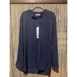 ユニクロ(UNIQLO)の[タグ付き未使用]ユニクロ　ドレープツイル　スタンドカラーシャツ　ブルー(シャツ/ブラウス(長袖/七分))