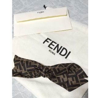 FENDI - 最終価格 FENDI フェンディ リボン ヘアバレッタ ズッカ