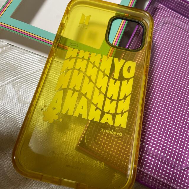 防弾少年団(BTS)(ボウダンショウネンダン)のCASETIFY × BTS Dynamite iPhoneケース スマホ/家電/カメラのスマホアクセサリー(iPhoneケース)の商品写真