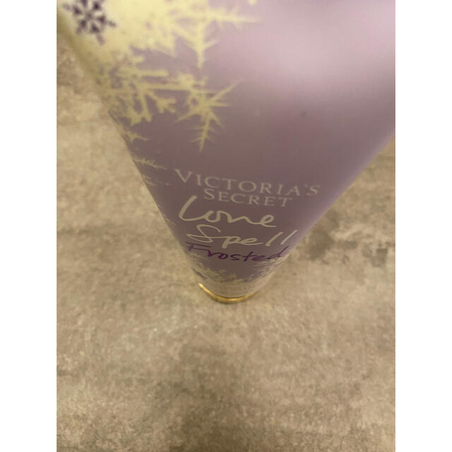 Victoria's Secret(ヴィクトリアズシークレット)のお値下げ❣️ビクトリアシークレットボディクリーム コスメ/美容のボディケア(ボディクリーム)の商品写真