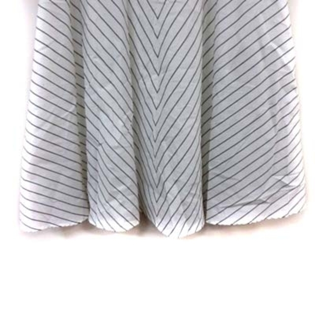 ROPE’(ロペ)のロペ フレアスカート ミモレ ロング ストライプ 36 白 ホワイト /YI レディースのスカート(ロングスカート)の商品写真