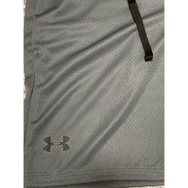 UNDER ARMOUR(アンダーアーマー)のアンダーアーマー　ハーフパンツ　サイズM   グレー　新品未使用　タグ付き メンズのパンツ(ショートパンツ)の商品写真